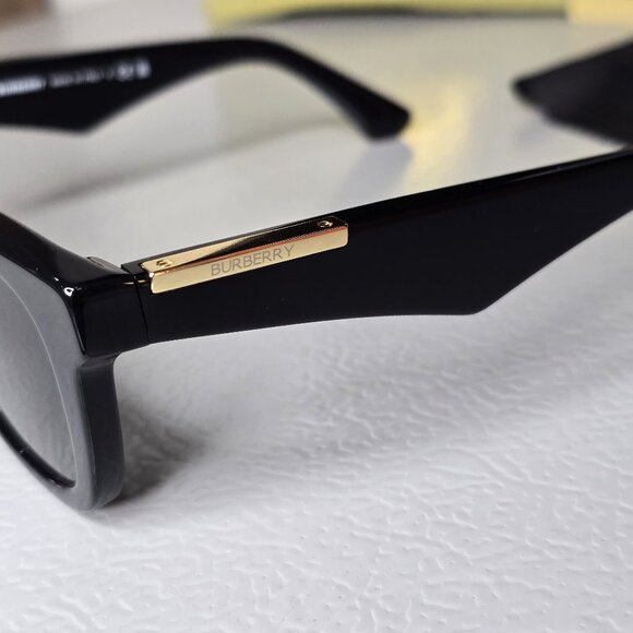 Burberry BE 4426 Sunglasses - Picture 2 of 4
